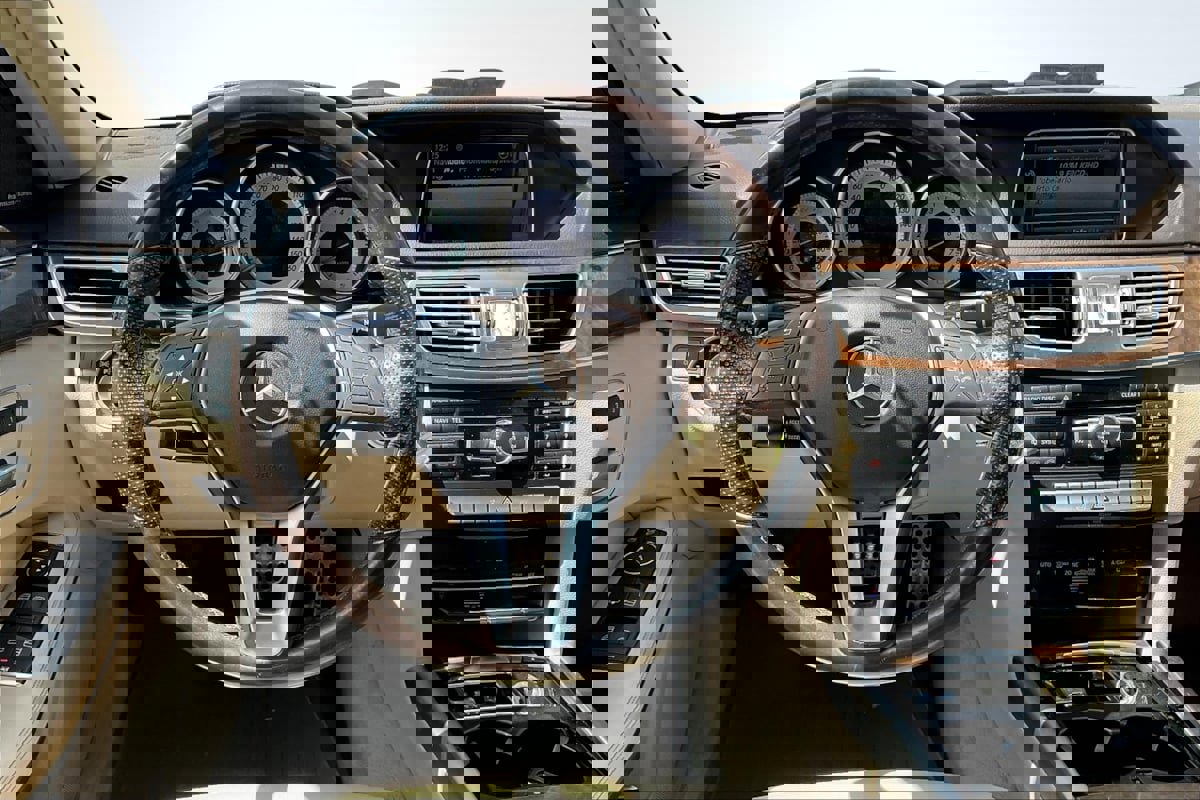 Used 2015 Mercedes-Benz E 350 4MATIC Wagon w/ Premium 1 Package image 5