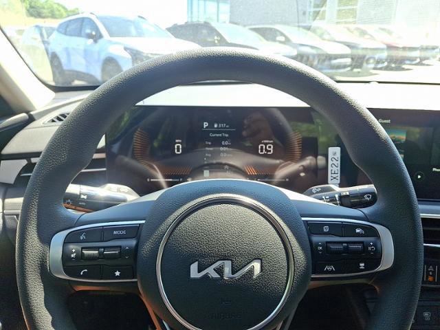 New 2026 Kia K5 LXS image 9