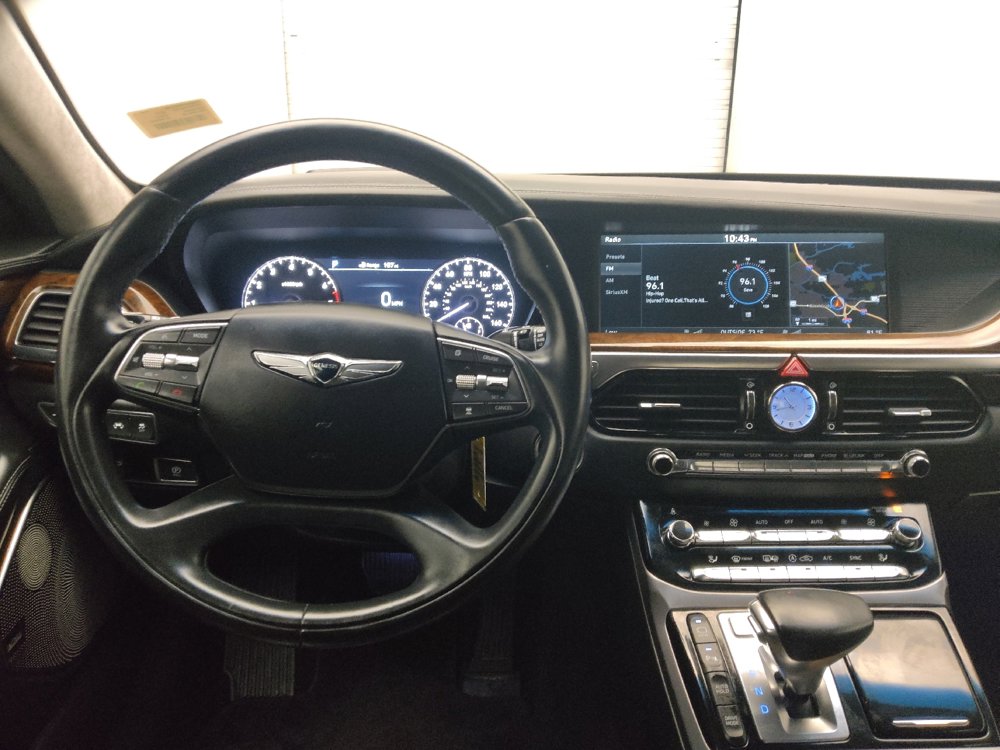 Used 2017 Genesis G90 3.3T Premium image 22