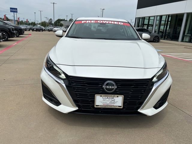 Used 2025 Nissan Altima 2.5 SV w/ SV Premium Package FWD image 2