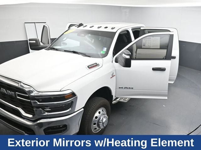 Used 2025 RAM 3500 Big Horn AWD/4WD image 36