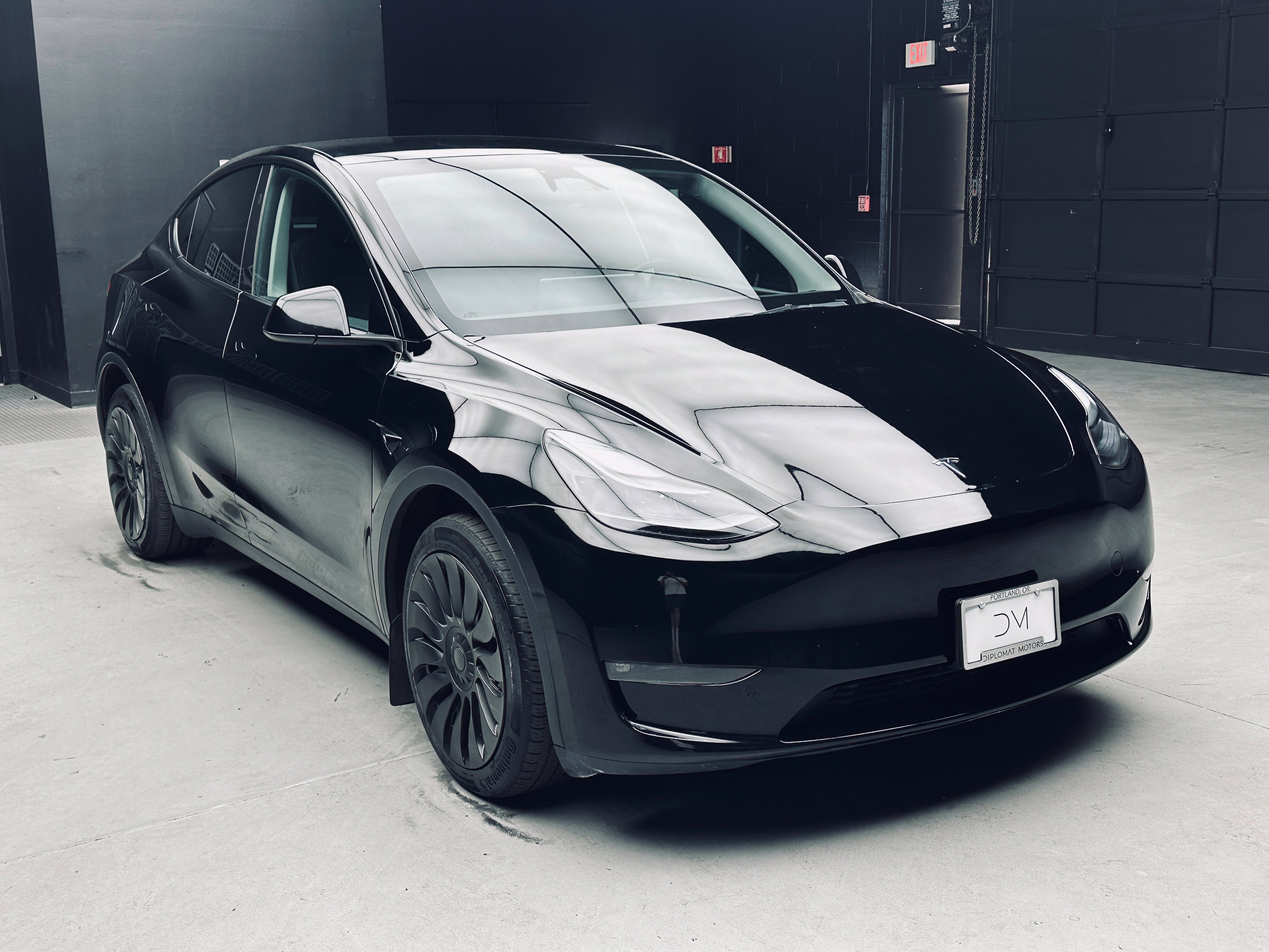 Used 2023 Tesla Model Y Long Range AWD/4WD image 9
