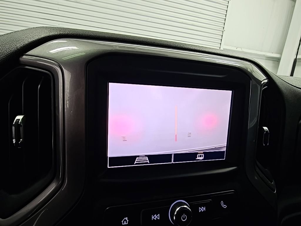 Used 2024 Chevrolet Silverado 2500 Custom w/ Custom Value Package image 16