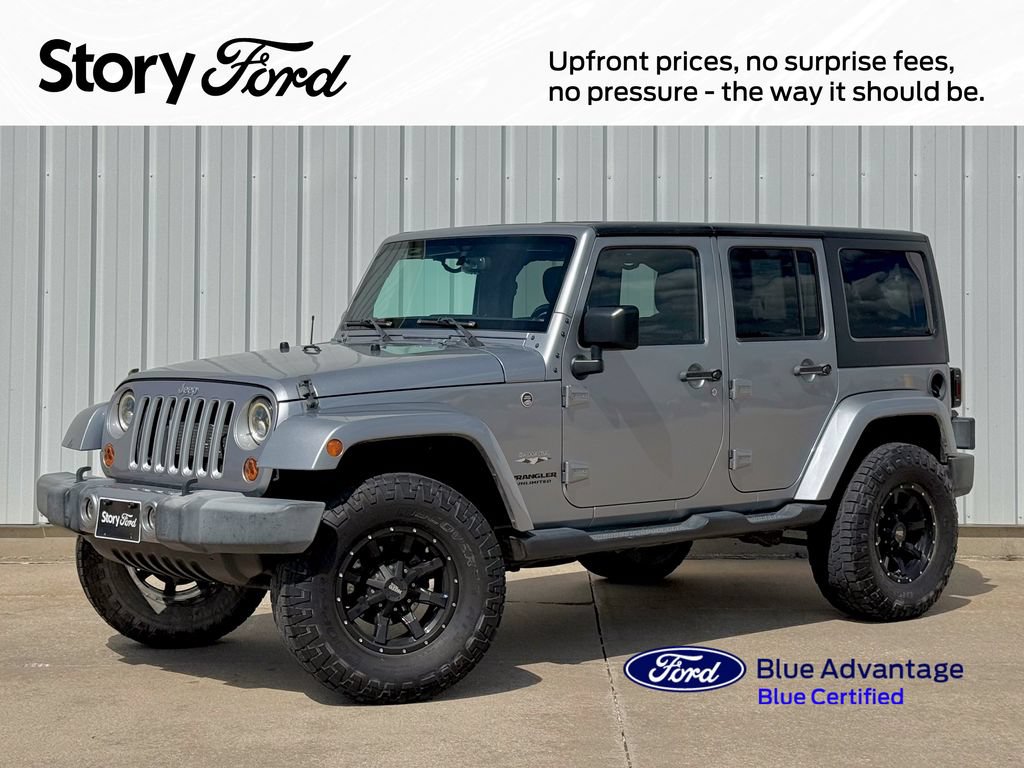 Used 2017 Jeep Wrangler Unlimited Sahara AWD/4WD image 1