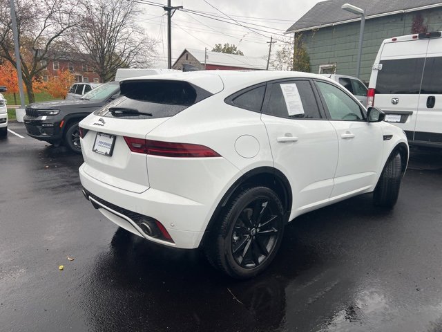 Used 2024 Jaguar E-PACE R-Dynamic SE image 2