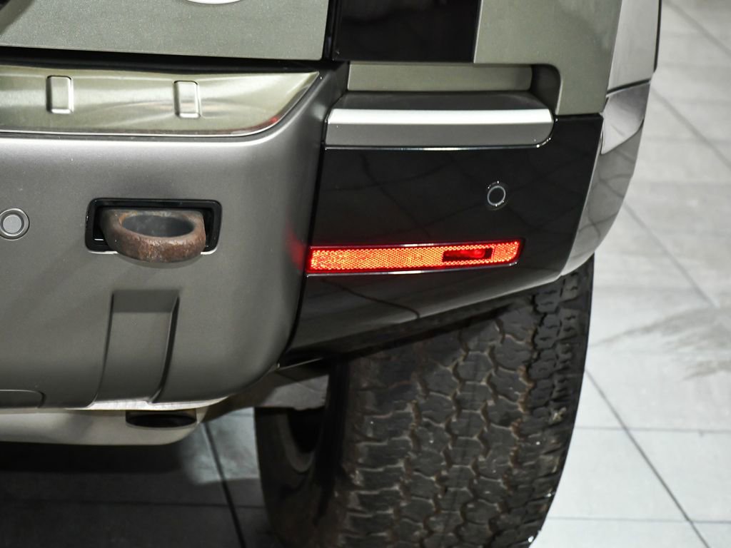 Used 2023 Land Rover Defender 110 X-Dynamic SE AWD/4WD image 82