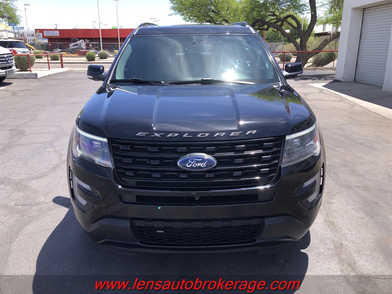 Used 2017 Ford Explorer Sport w/ Equipment Group 401A AWD/4WD image 3