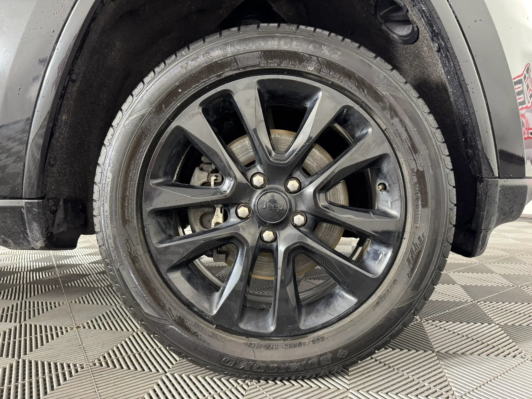 Used 2021 Jeep Grand Cherokee Laredo X AWD/4WD image 47
