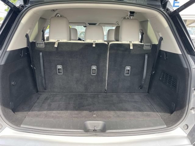 Used 2024 Nissan Pathfinder SL AWD/4WD image 7