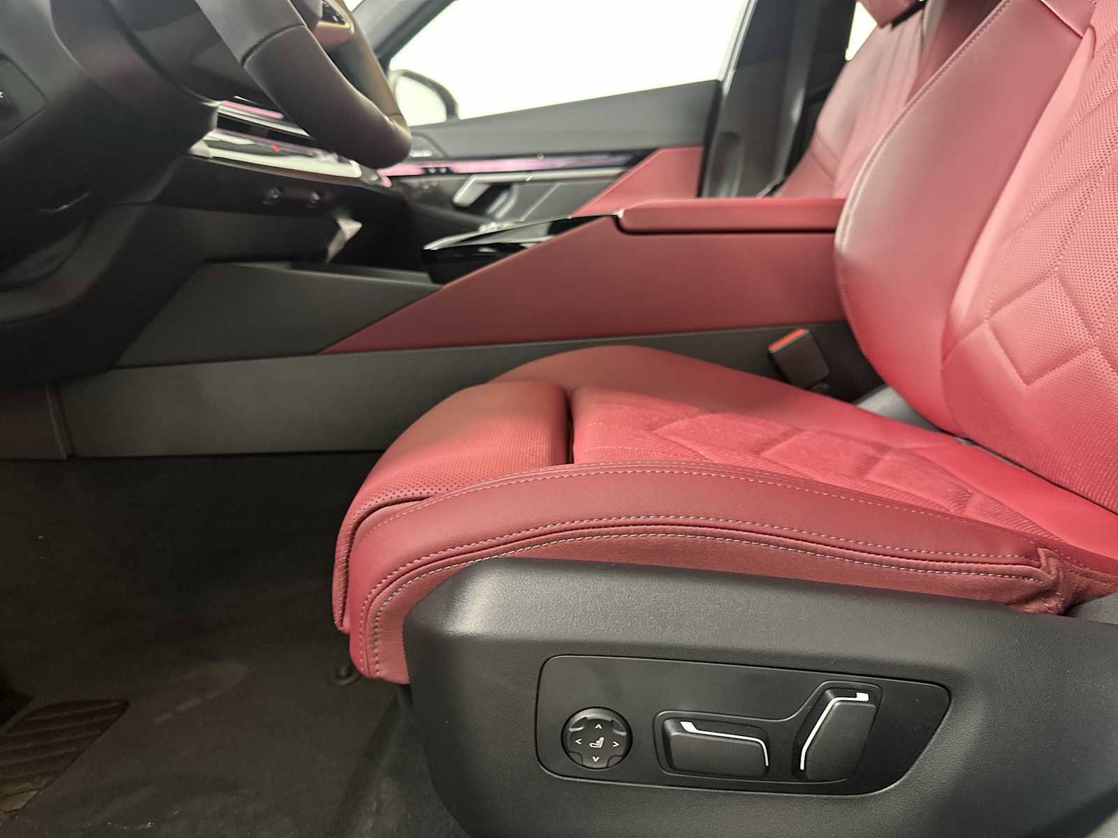 New 2026 BMW i5 eDrive40 w/ M Sport Package image 12