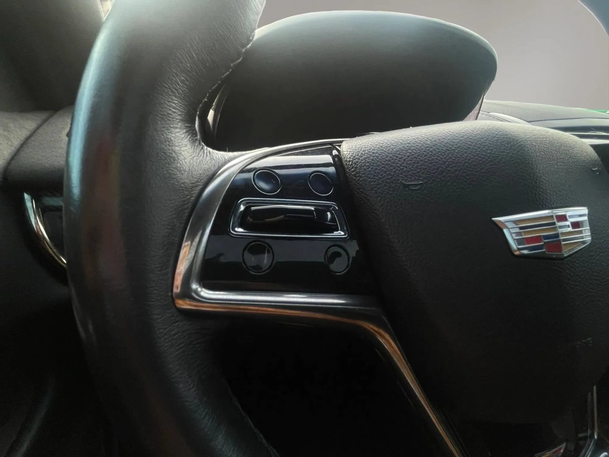 Used 2016 Cadillac ATS V w/ Luxury Package RWD image 41