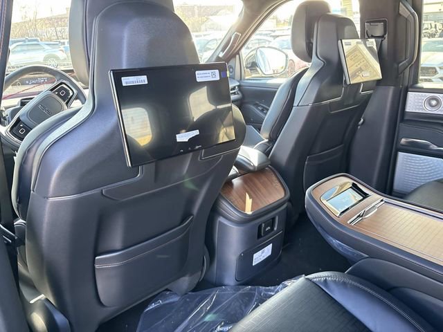 New 2026 Lincoln Navigator Black Label image 17