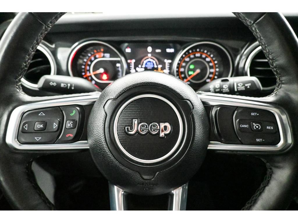 Used 2023 Jeep Wrangler Unlimited Sahara image 11