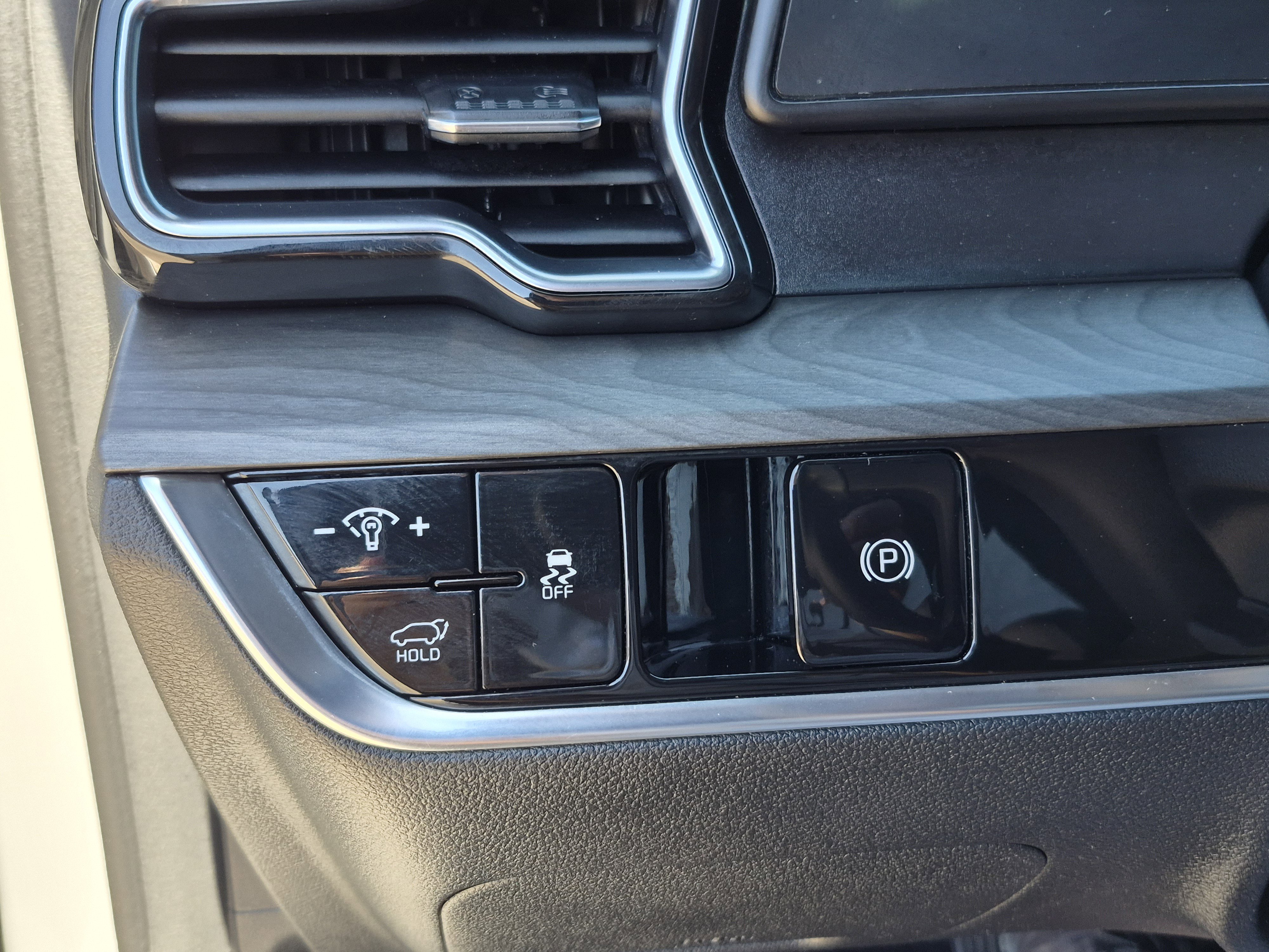 Used 2023 Kia Sportage X-Line w/ X-Line Premium Package image 36