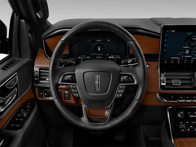 Used 2023 Lincoln Navigator Reserve image 8