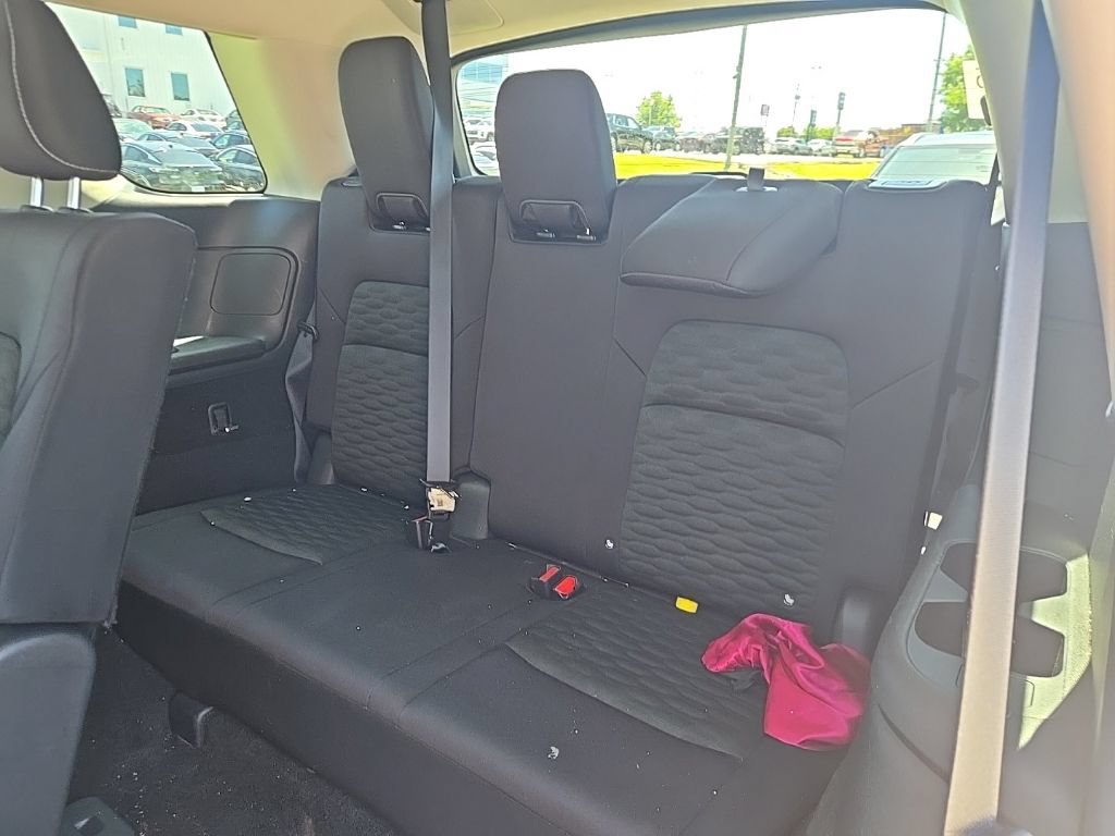 Used 2022 Nissan Pathfinder SV FWD image 10