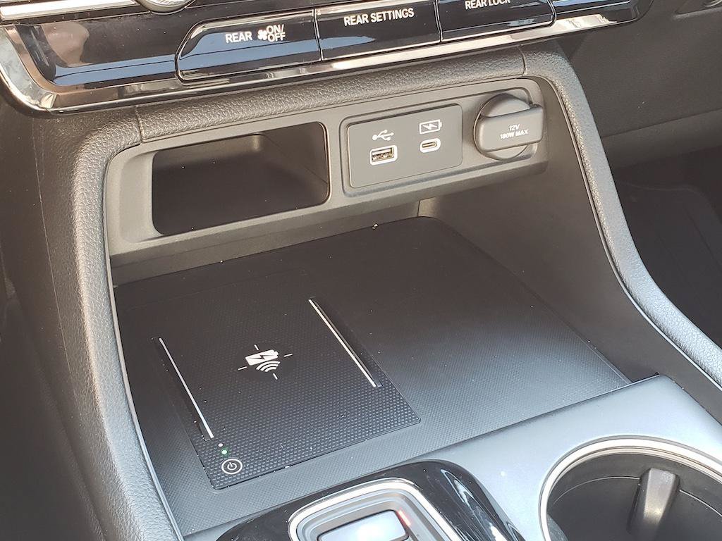 Used 2025 Honda Pilot Black Edition image 28