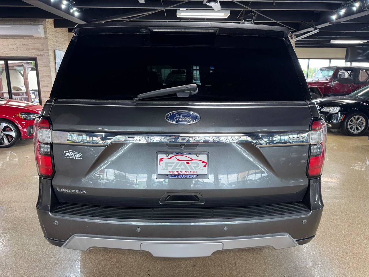 Used 2018 Ford Expedition Max Limited w/ Equipment Group 301A RWD image 6