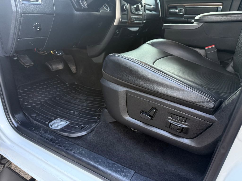 Used 2017 RAM 2500 Laramie w/ Sport Appearance Group AWD/4WD image 25