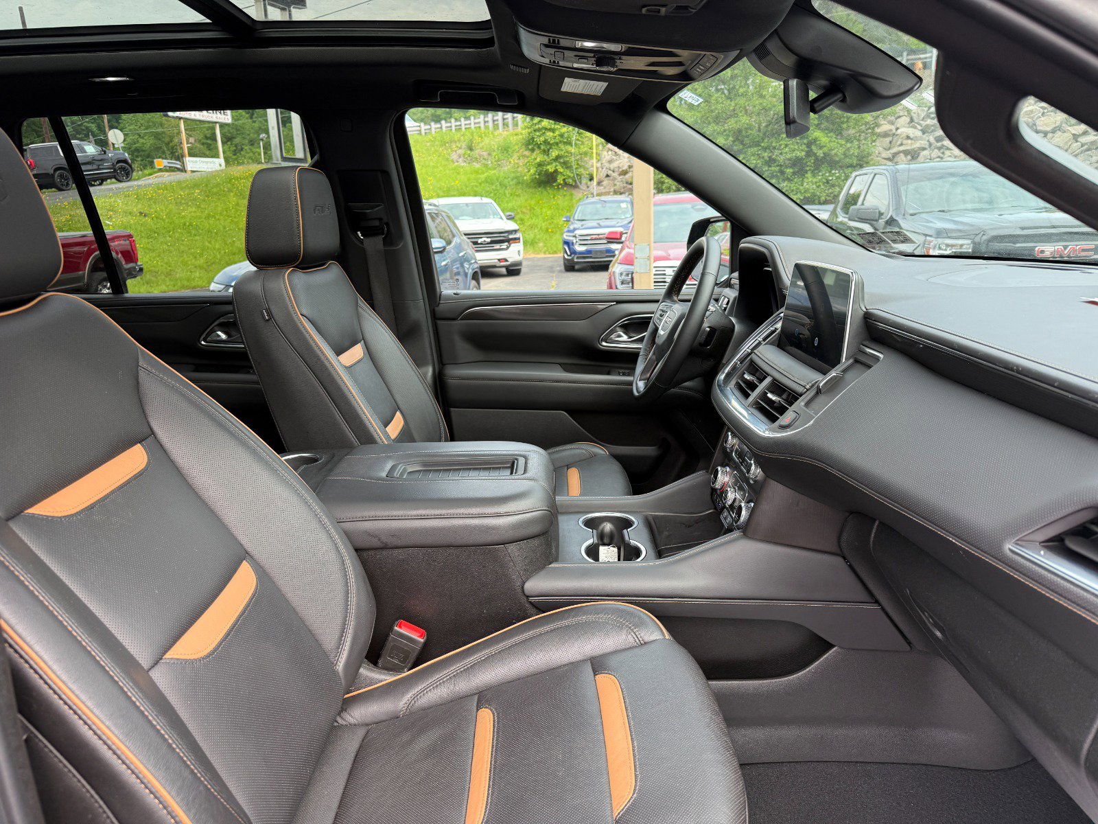 Used 2023 GMC Yukon AT4 image 23