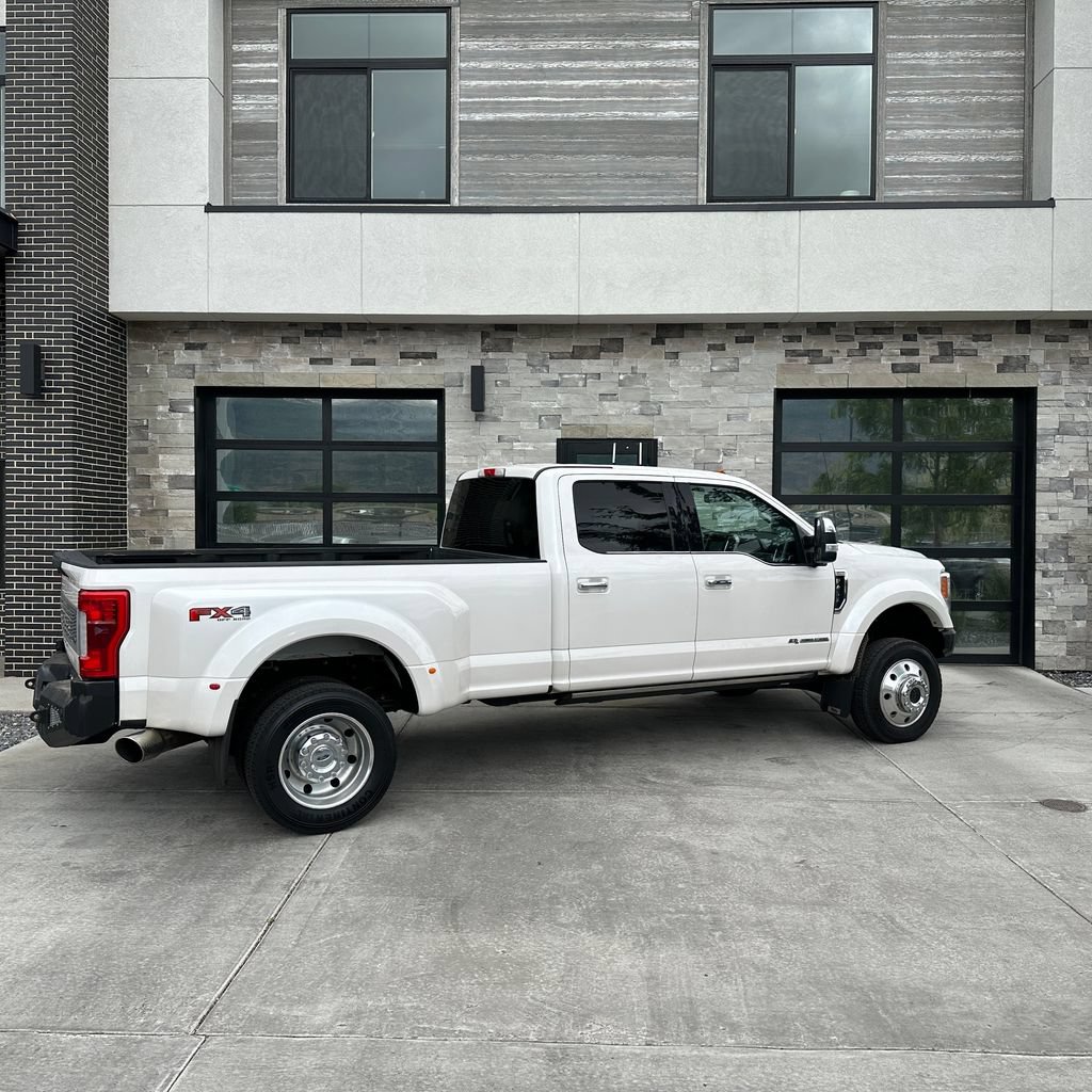 Used 2017 Ford F450 Platinum w/ Platinum Ultimate Package AWD/4WD image 3