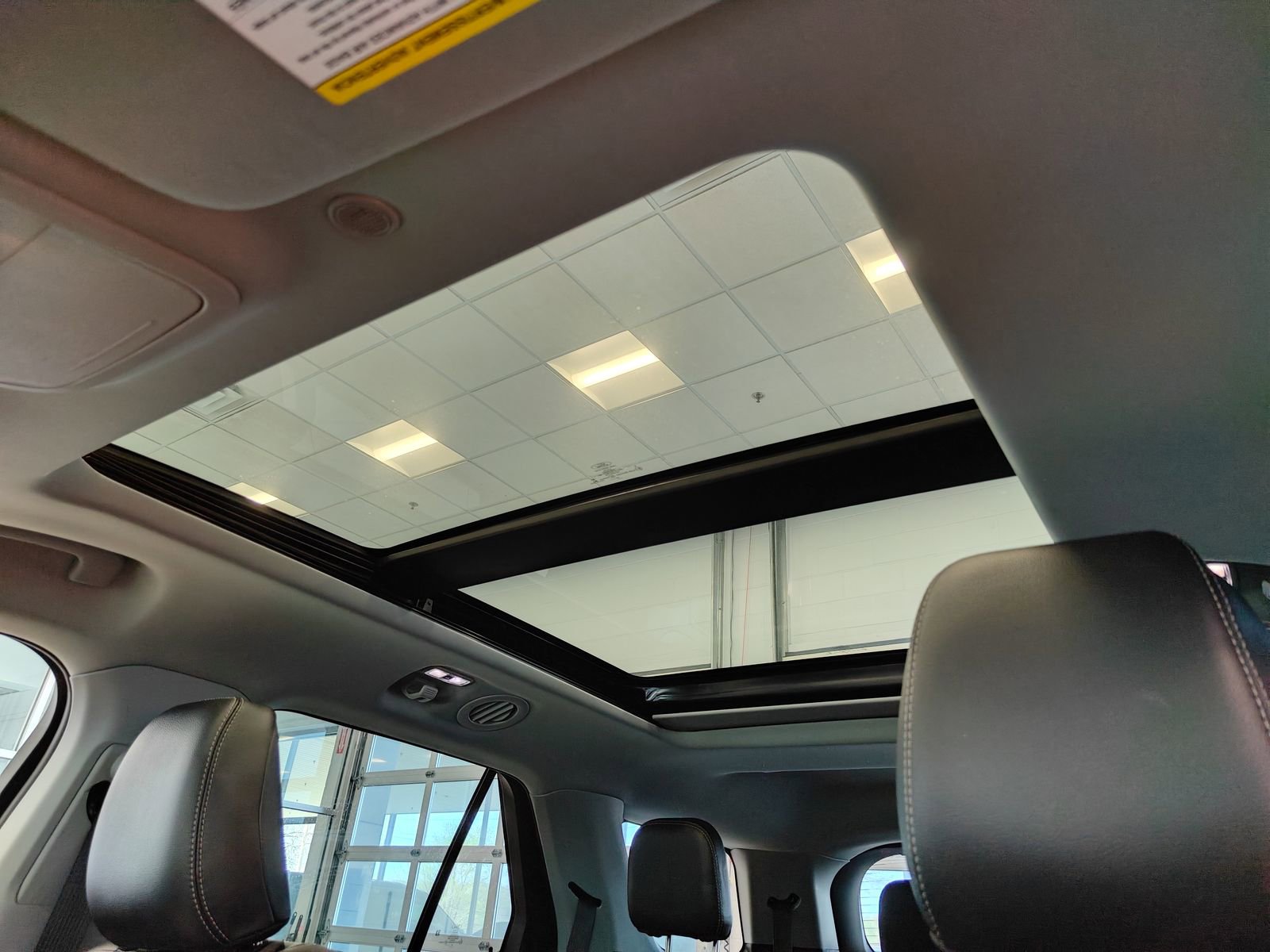 Used 2020 Ford Explorer XLT w/ Equipment Group 202A image 10