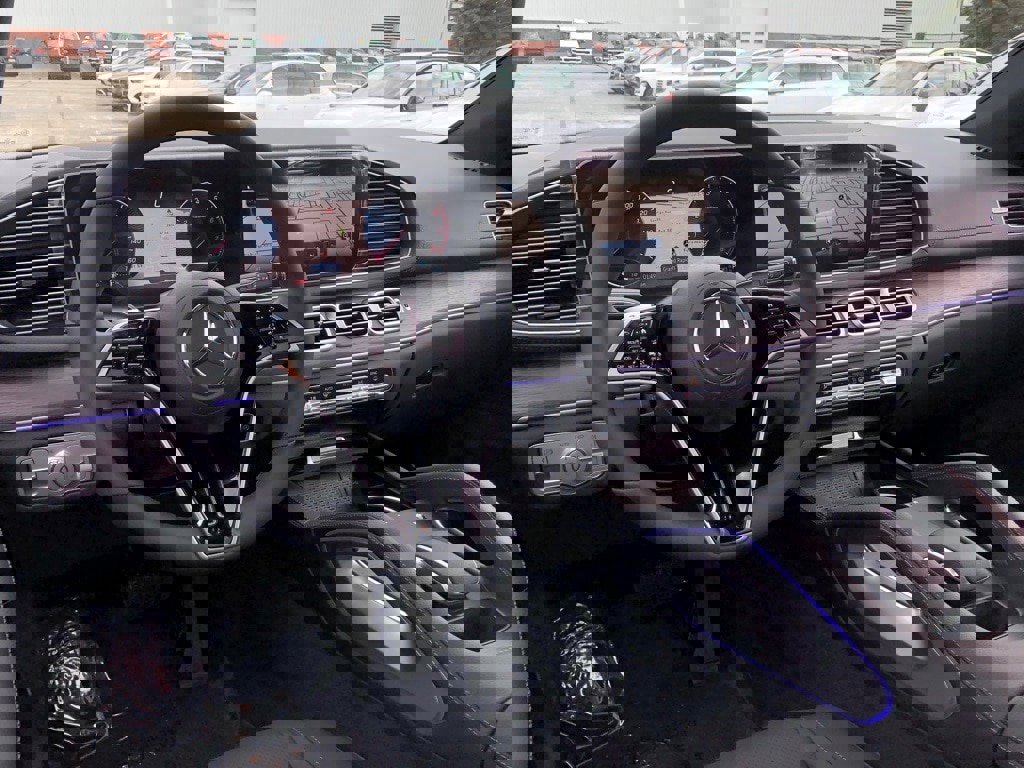 New 2026 Mercedes-Benz GLE 450 4MATIC Coupe image 16