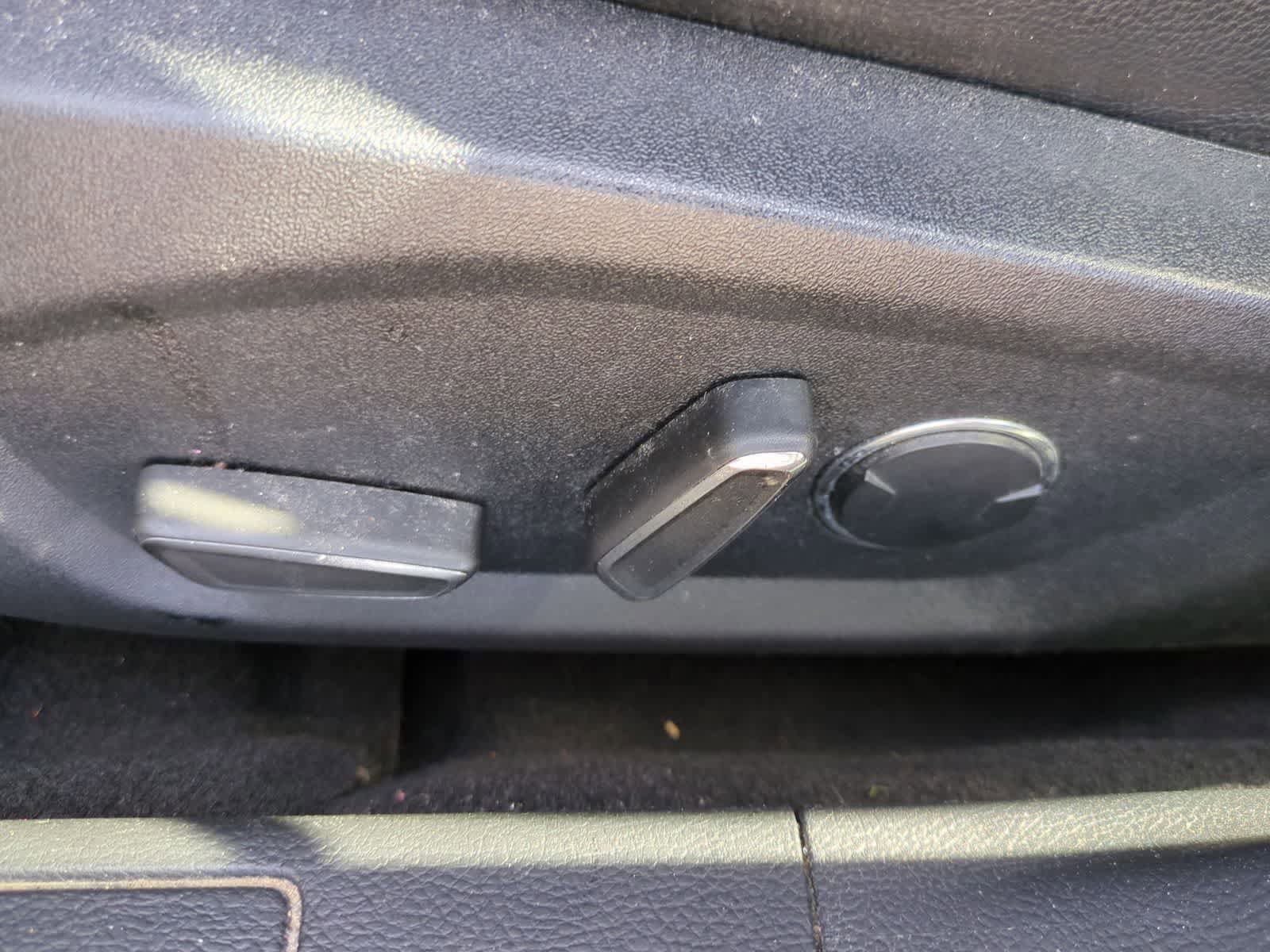 Used 2020 Ford Fusion SEL FWD image 17