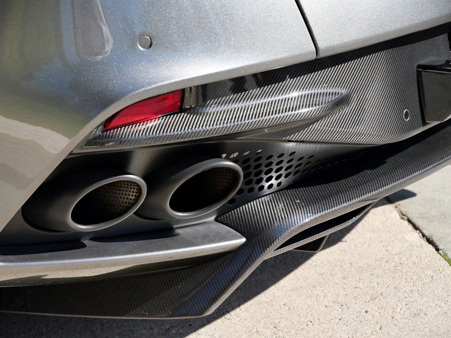 Used 2019 Aston Martin DBS Superleggera image 13