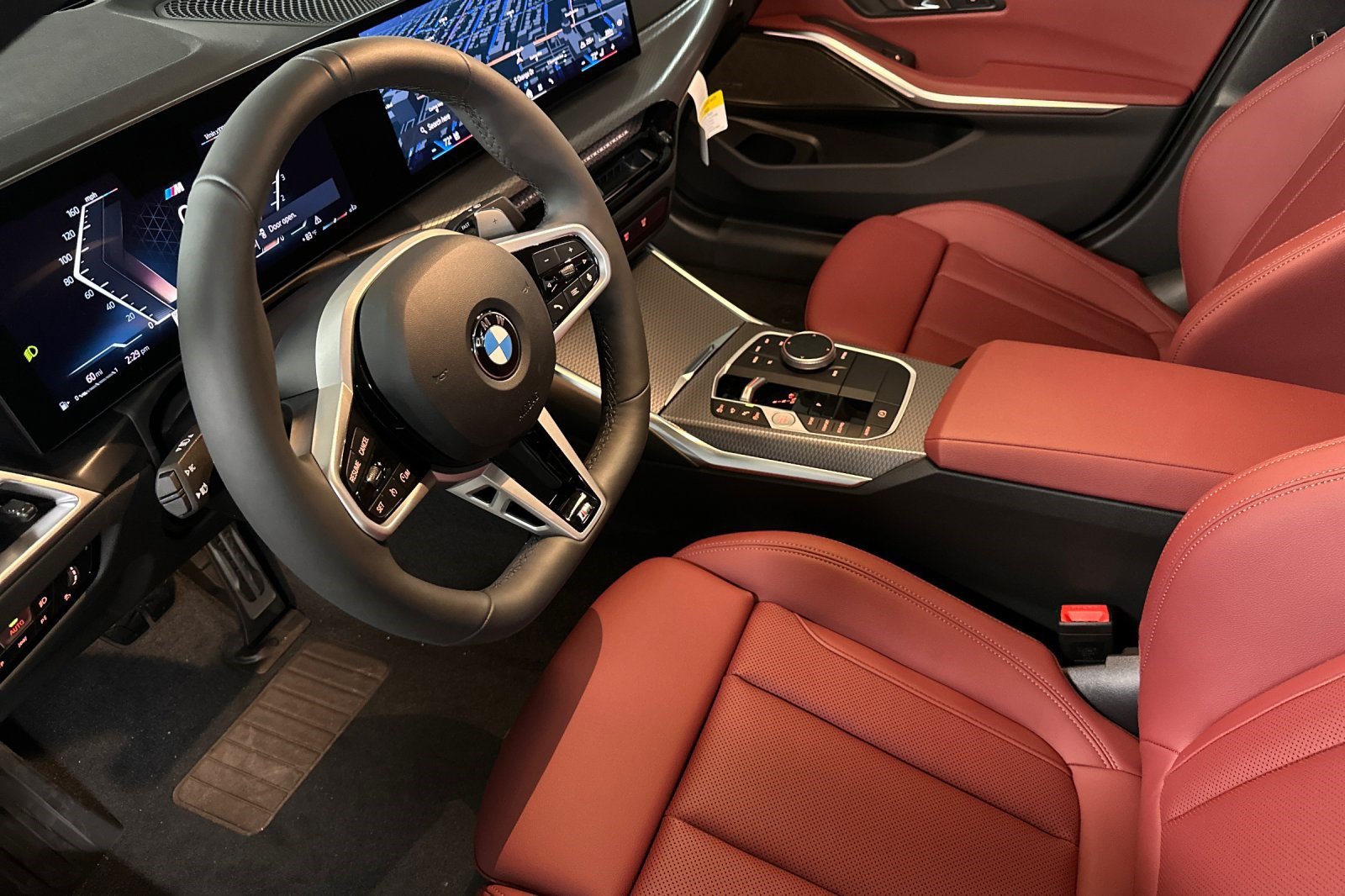 New 2026 BMW 330i Sedan w/ M Sport Package RWD image 4