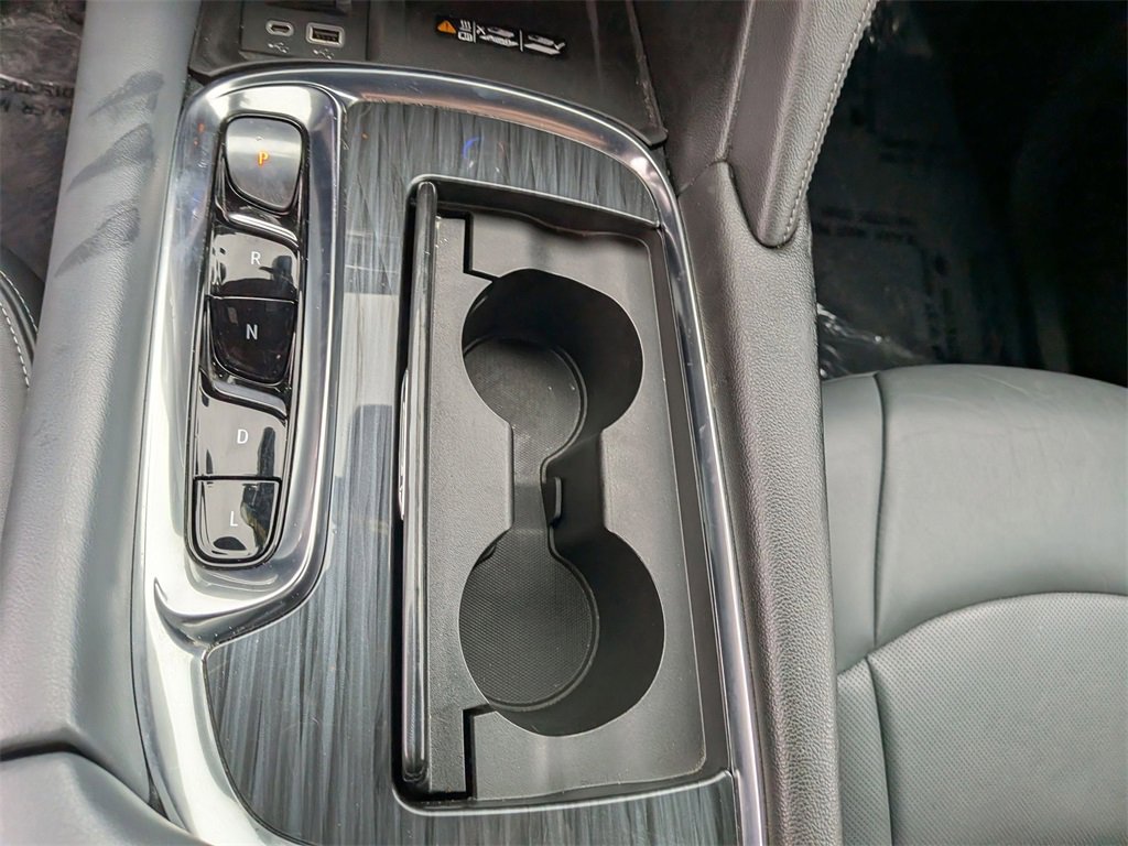 Used 2024 Buick Enclave Premium image 20