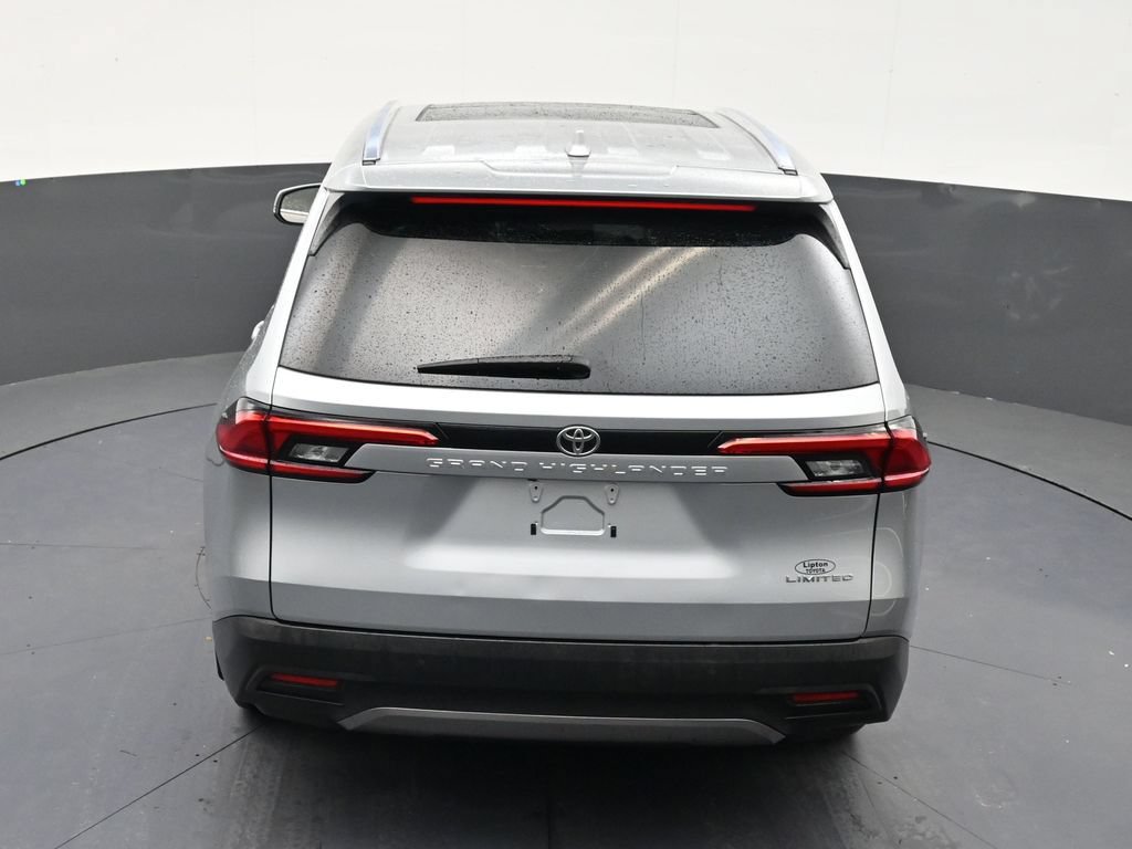 Used 2024 Toyota Grand Highlander FWD image 14