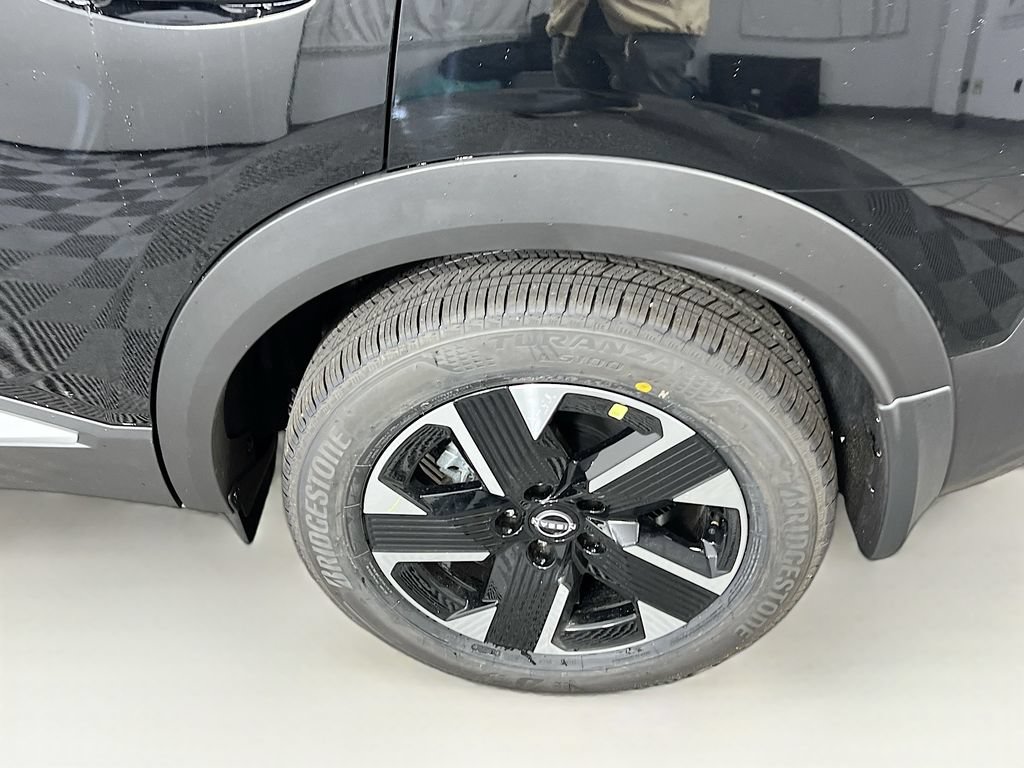 New 2026 Nissan Kicks SV w/ Cold Weather Package AWD/4WD image 23