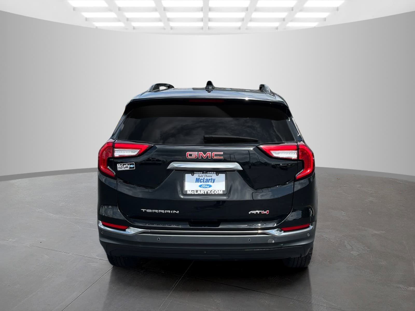 Used 2022 GMC Terrain AT4 w/ Infotainment Package II AWD/4WD image 5