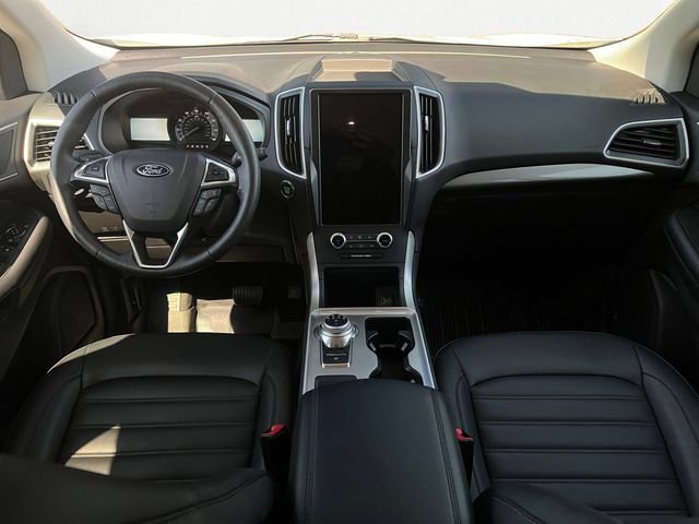 Used 2024 Ford Edge SEL w/ Convenience Package image 10