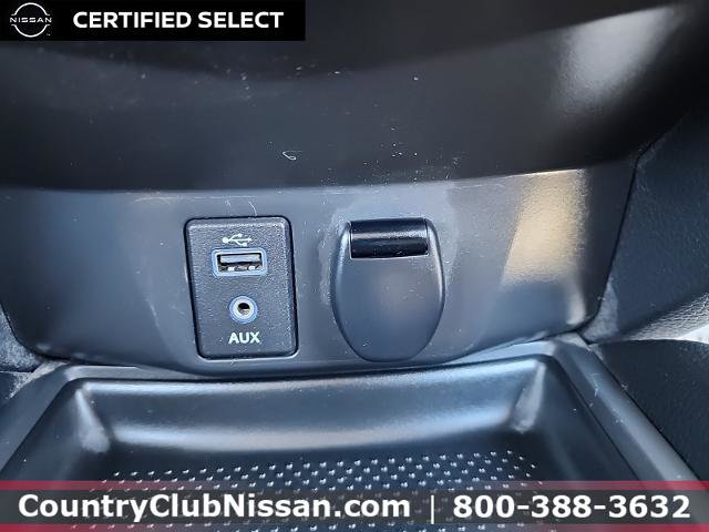 Certified 2017 Nissan Rogue SV w/ SV Premium Package image 14