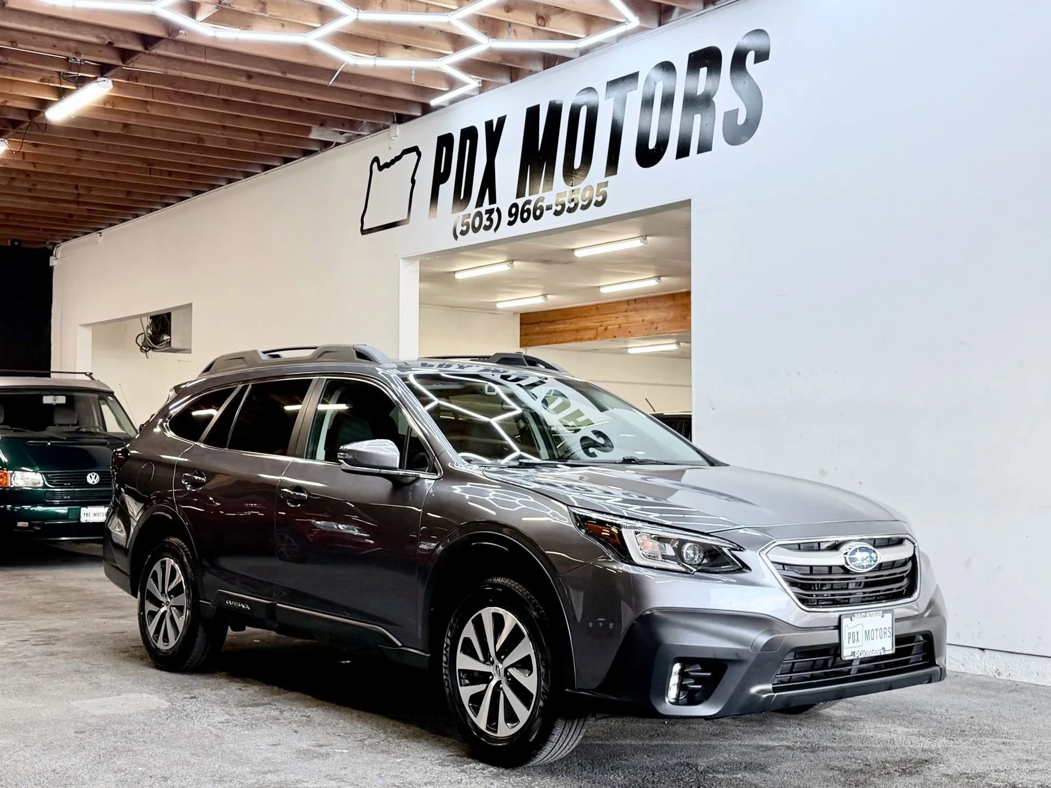 Used 2022 Subaru Outback Premium image 1