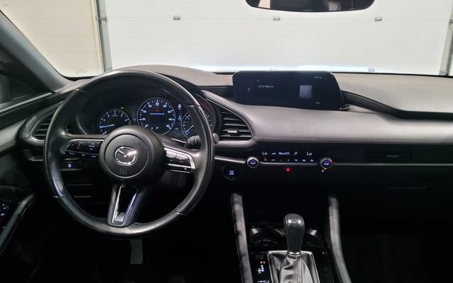 Used 2024 MAZDA MAZDA3 s FWD image 22
