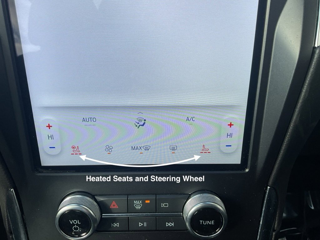 Used 2024 Ford Edge Titanium w/ Equipment Group 301A image 15