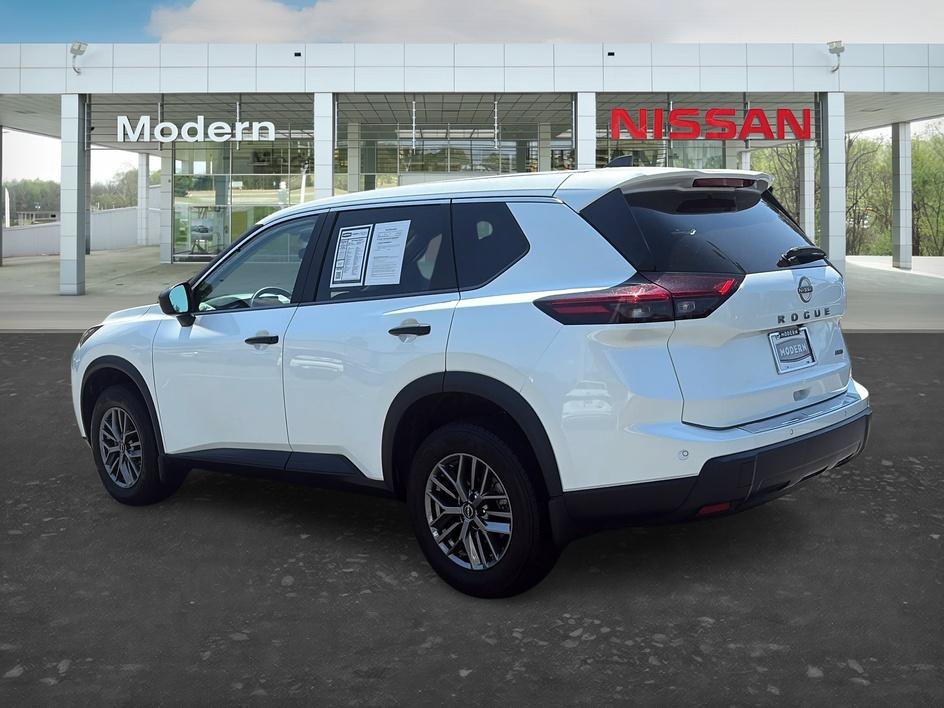 Certified 2024 Nissan Rogue S AWD/4WD image 3