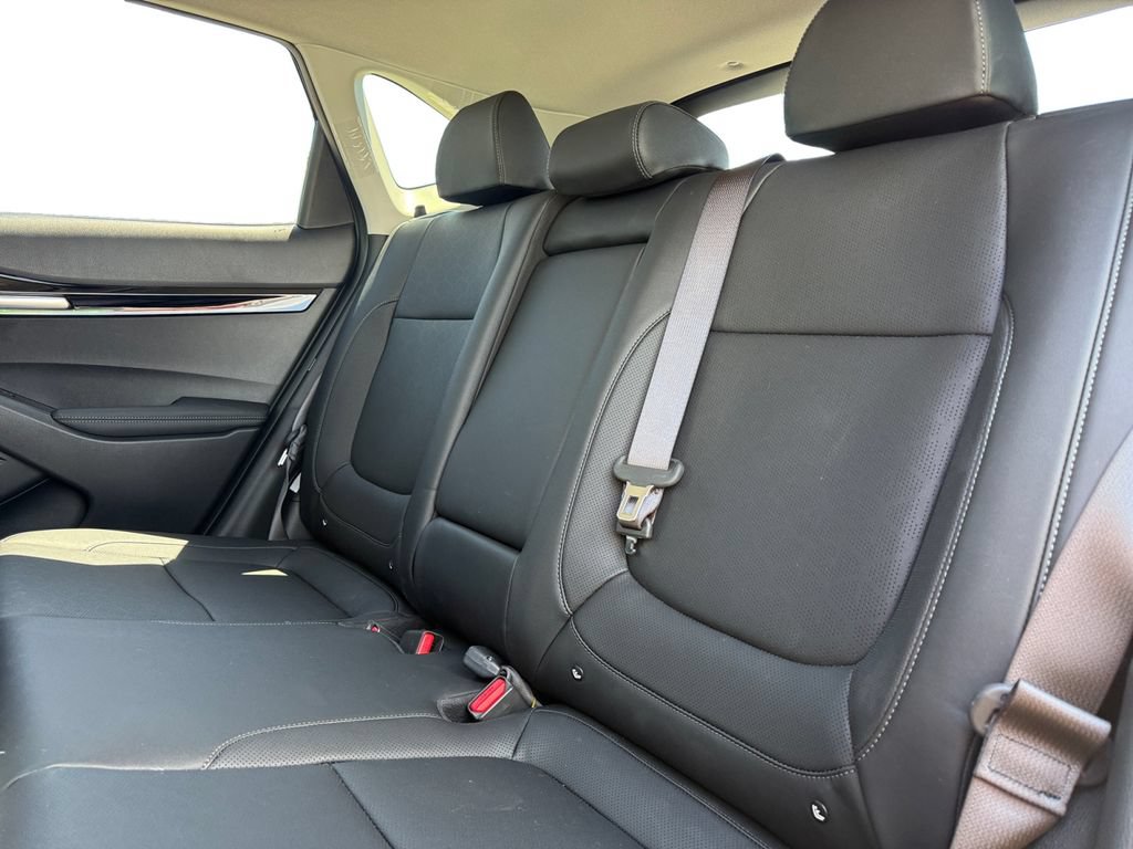 New 2026 Kia Seltos SX AWD/4WD image 14