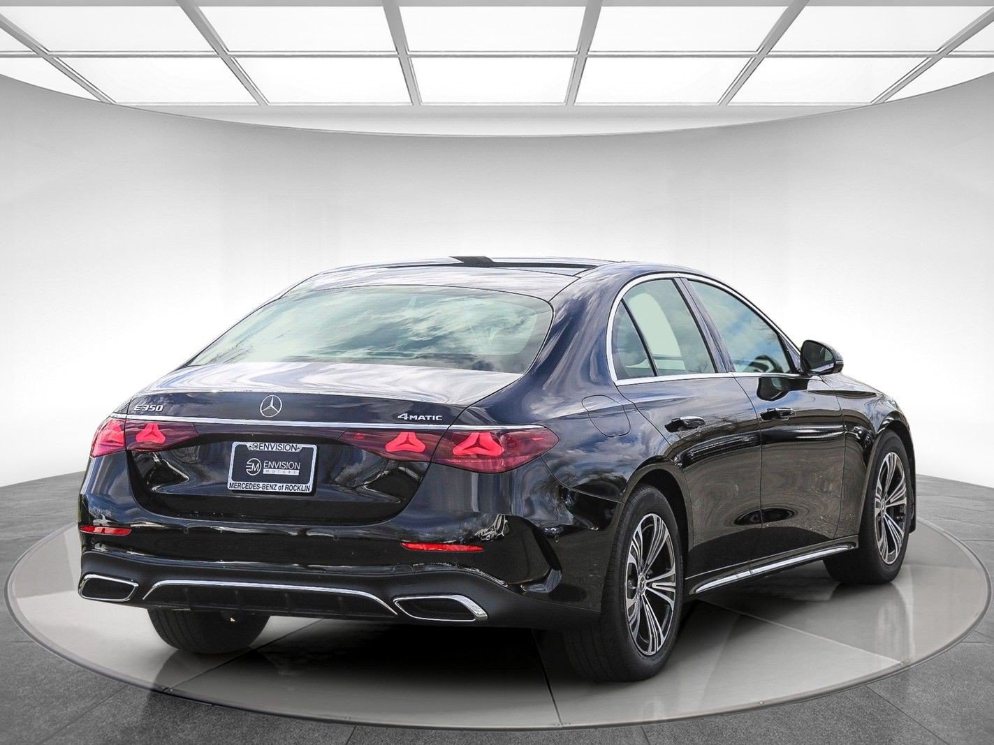 New 2024 Mercedes-Benz E 350 4MATIC Sedan image 7