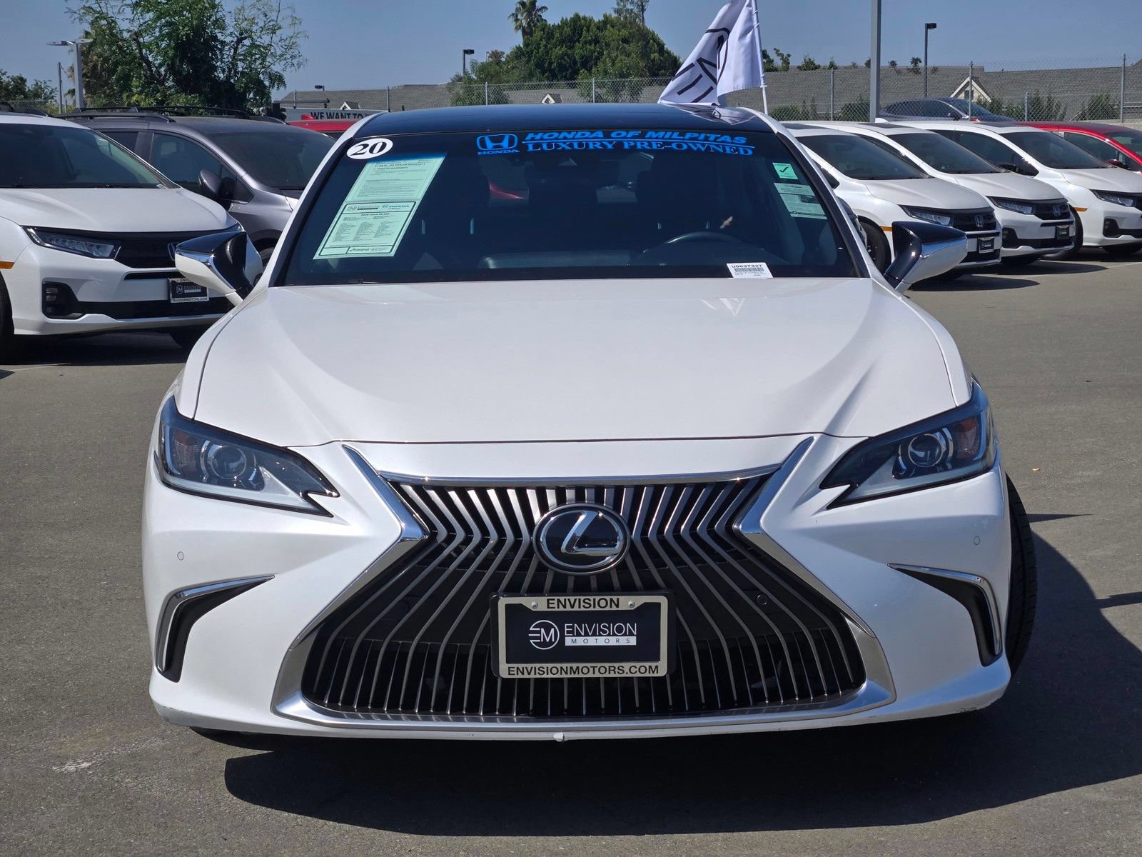 Used 2020 Lexus ES 350 w/ Premium Package FWD image 2