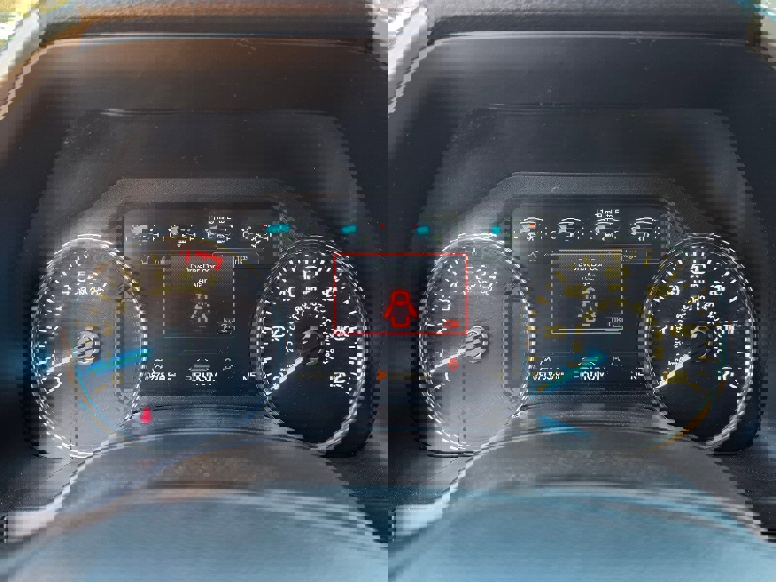 Used 2018 Ford F150 Lariat w/ Equipment Group 502A Luxury image 14