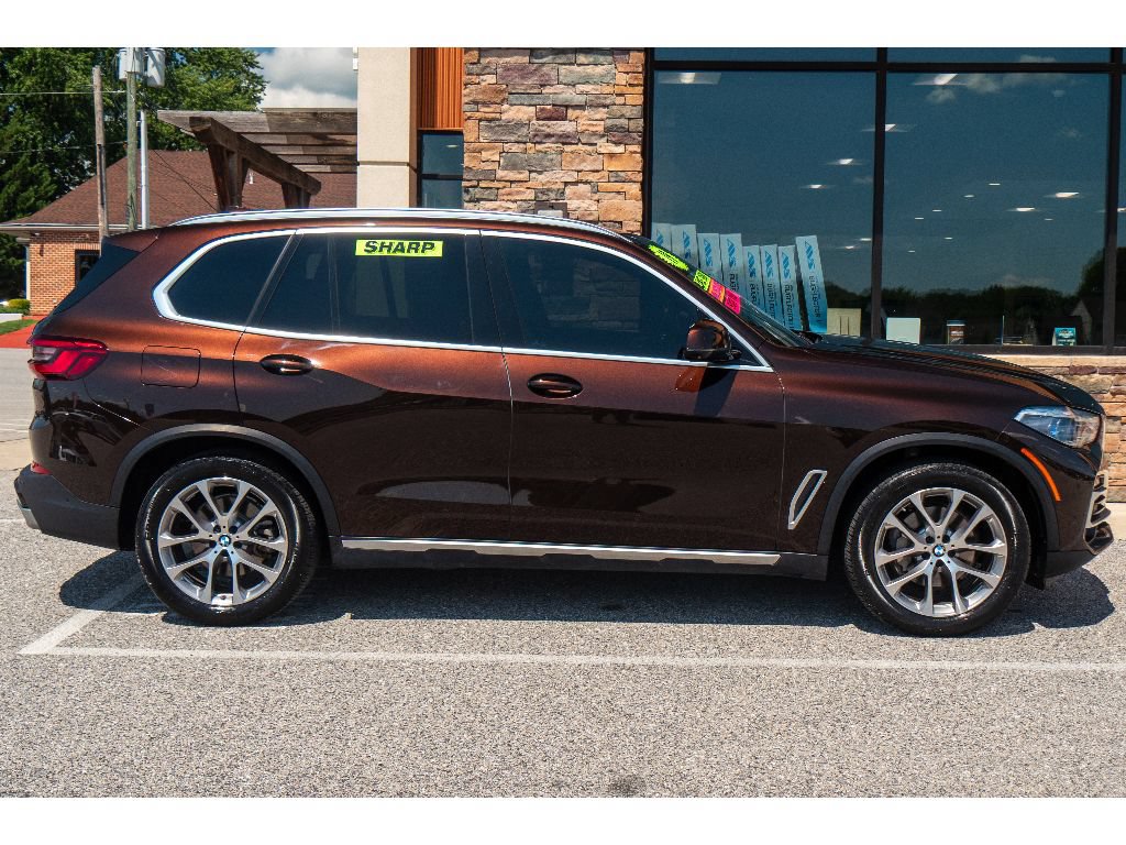 Used 2019 BMW X5 xDrive40i w/ Executive Package AWD/4WD image 2