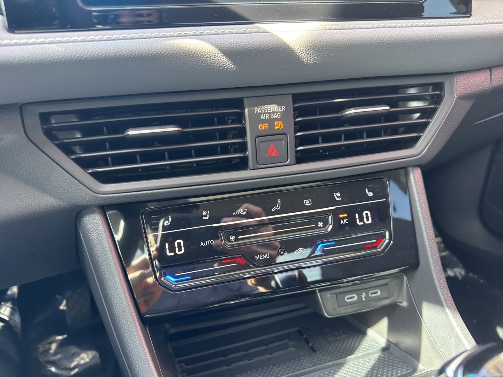New 2026 Volkswagen Jetta SEL image 25