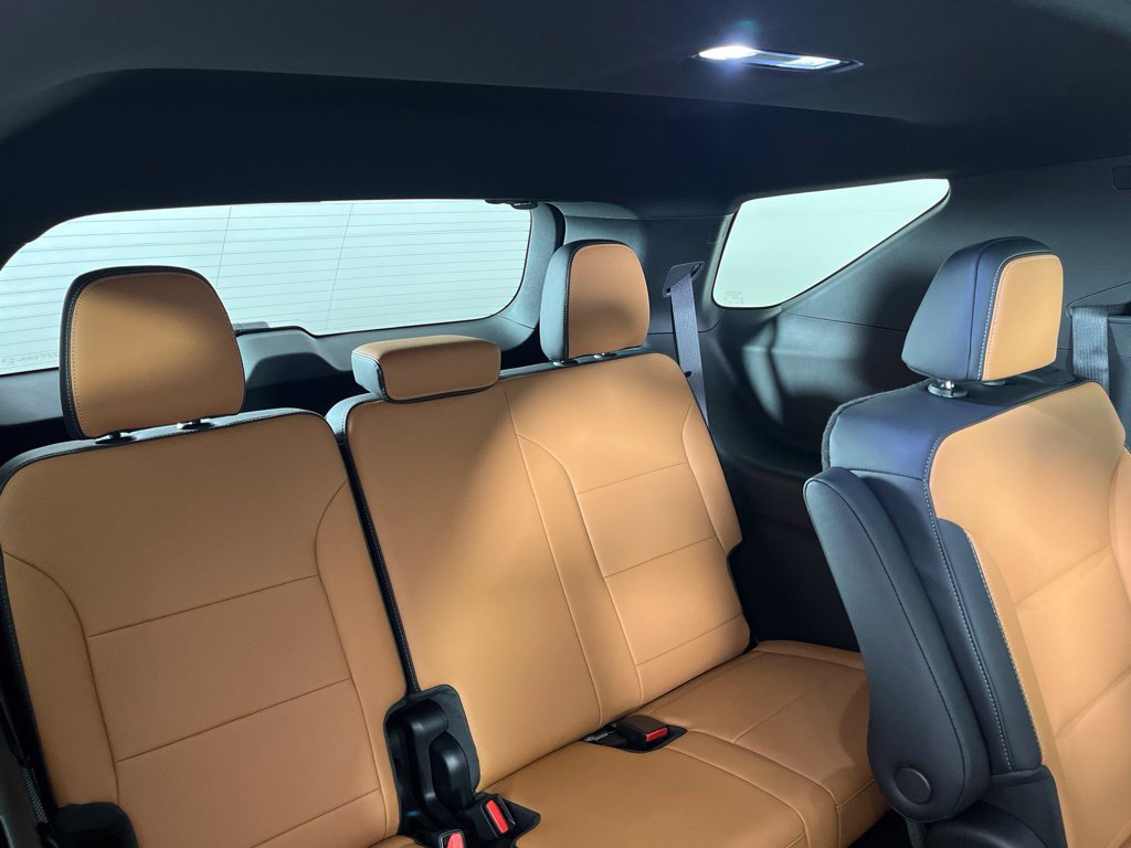New 2027 Chevrolet Traverse Z71 w/ Enhanced Driving Package AWD/4WD image 20