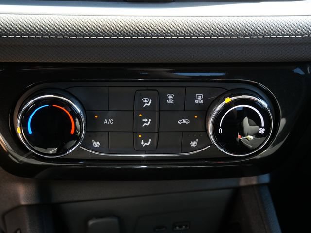 Used 2026 Chevrolet TrailBlazer LT w/ LT Cold Weather Package AWD/4WD image 19