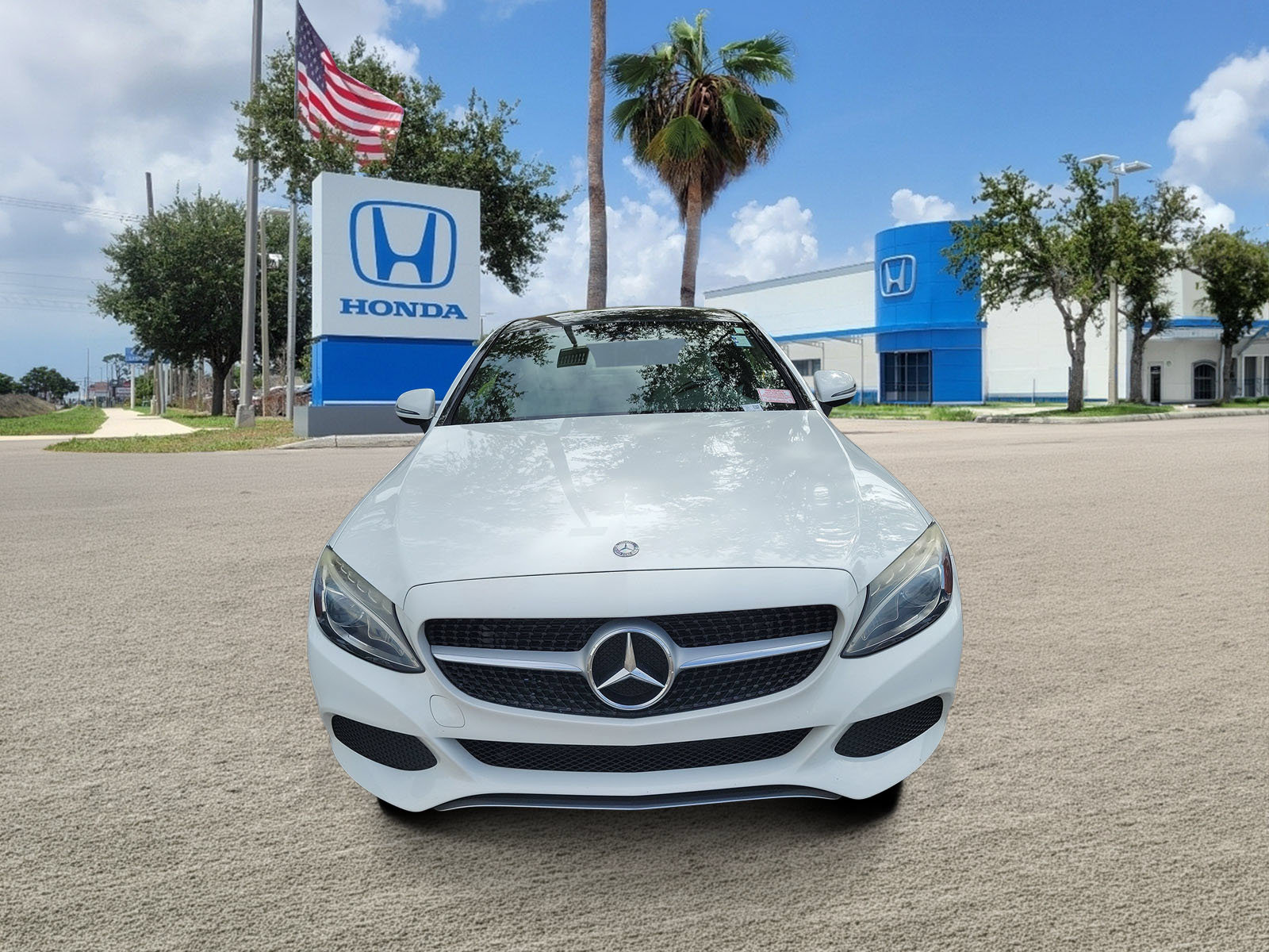 Used 2017 Mercedes-Benz C 300 Coupe image 2