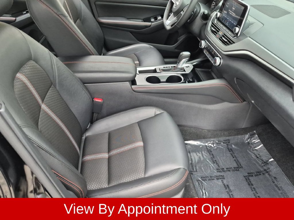 Used 2025 Nissan Altima 2.5 SR FWD image 30